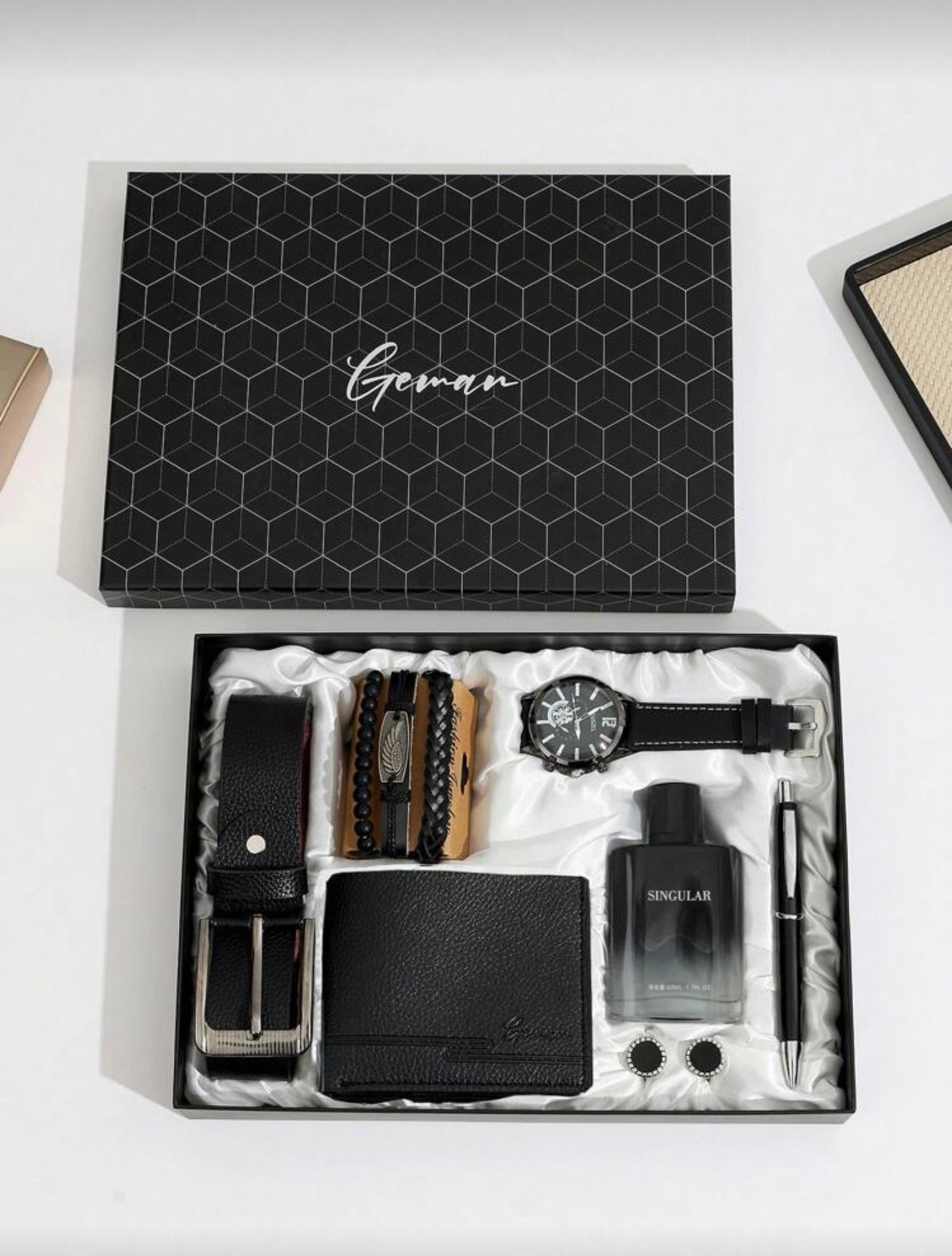 Bon&Bon Zakelijke Heren Geschenkset - Horloge, Parfum & Riem - Zwart