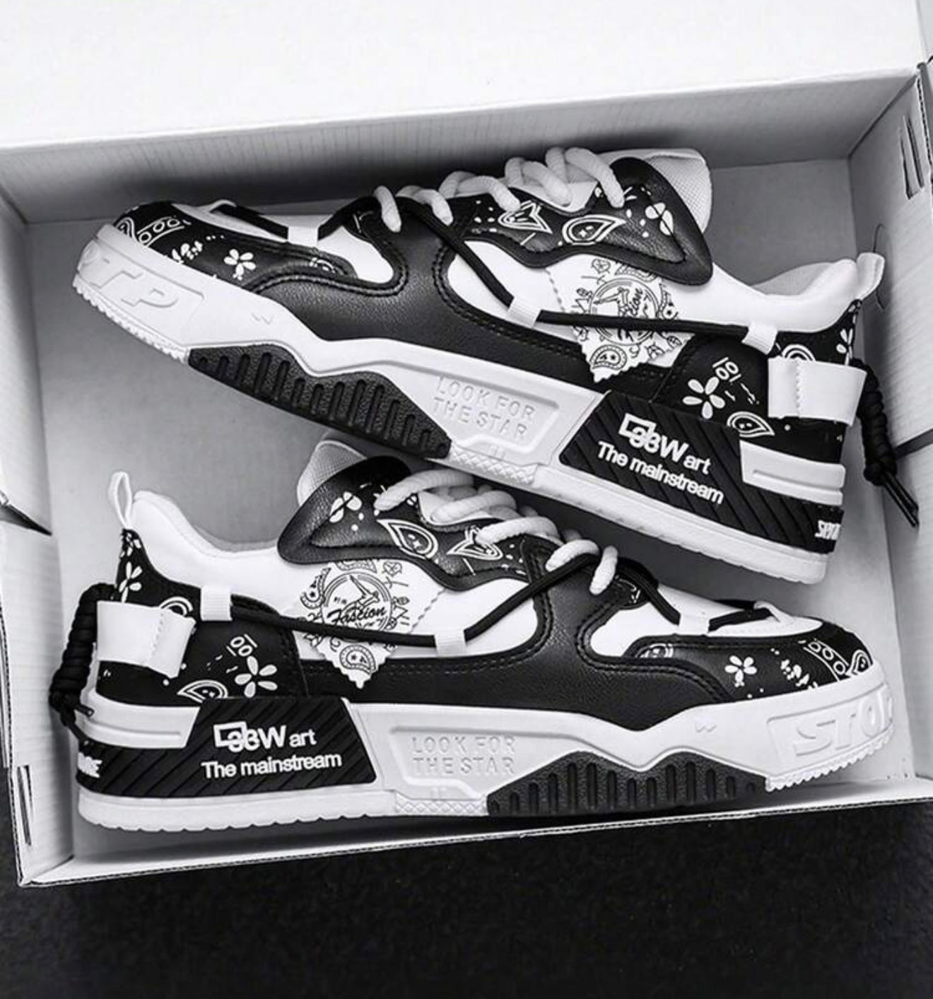 Bon&Bon Heren Veterschoenen Zwart – Casual Sneakers met Letterpatroon