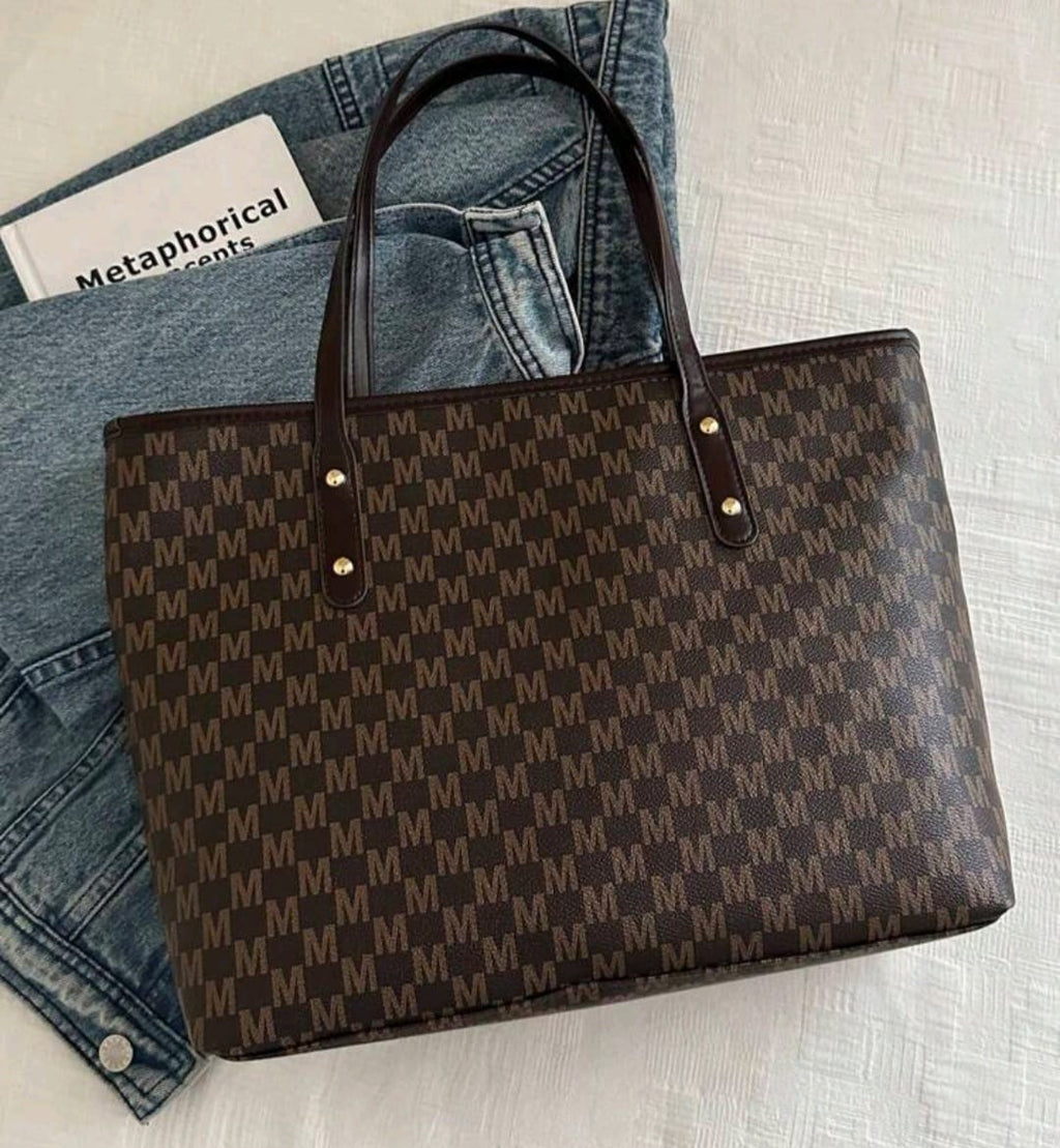 Bon&Bon Leren Schoudertas voor Dames - Bruin met Letterpatroon - Ruim