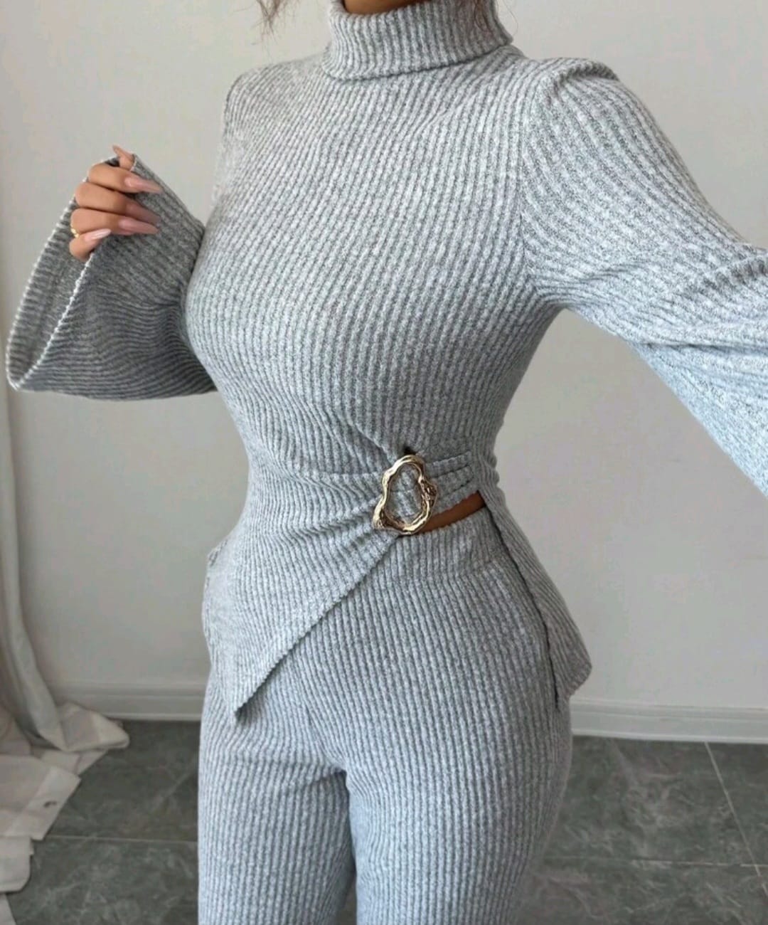 Bon&Bon 2-Delige Ribgebreide Set voor Dames - Zilver met Flare Mouwen