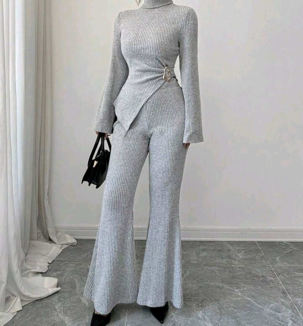 Bon&Bon 2-Delige Ribgebreide Set voor Dames - Zilver met Flare Mouwen